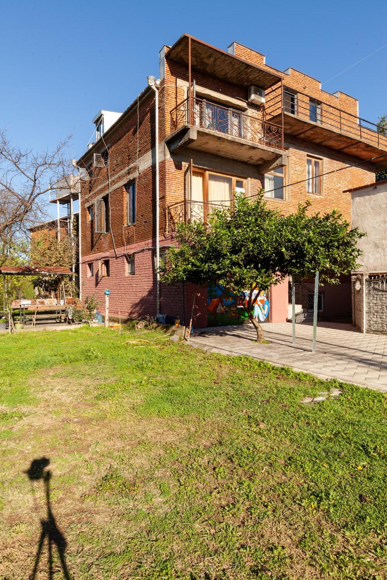 Stepin Garden Apartment Kutaisi Exterior foto